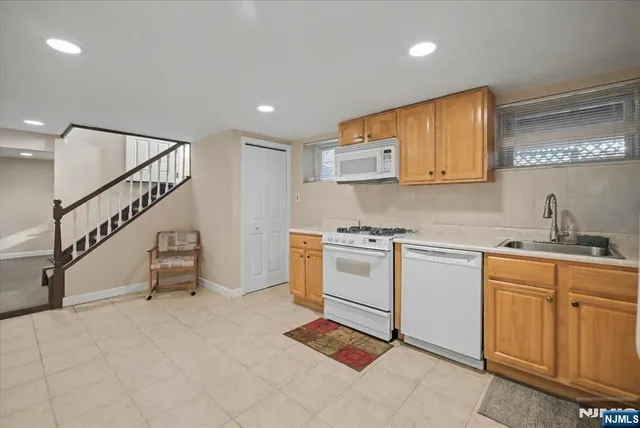 $575,000 | 398 Central Avenue, Hawthorne, NJ 07506