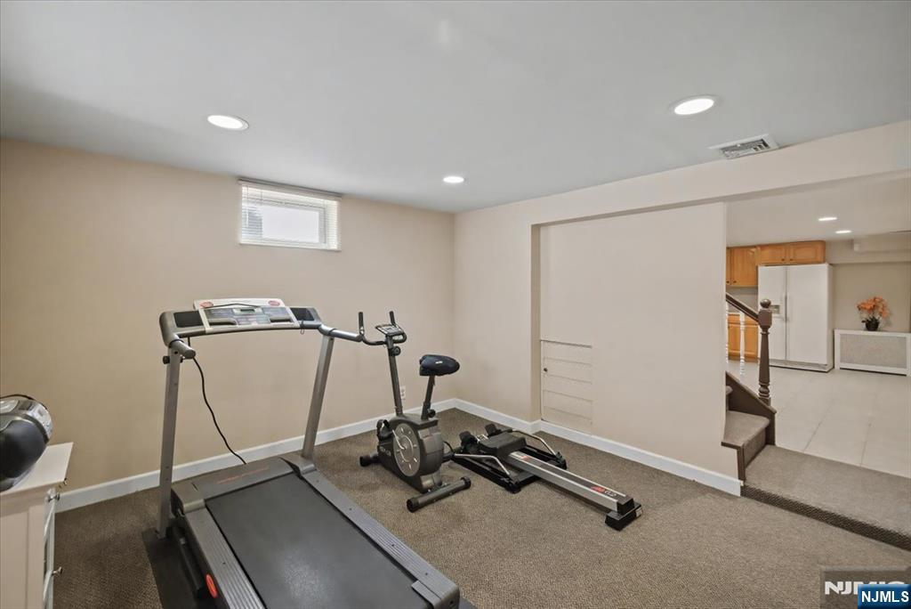 398 Central Avenue Hawthorne, NJ 07506 - Photo 25 of 37