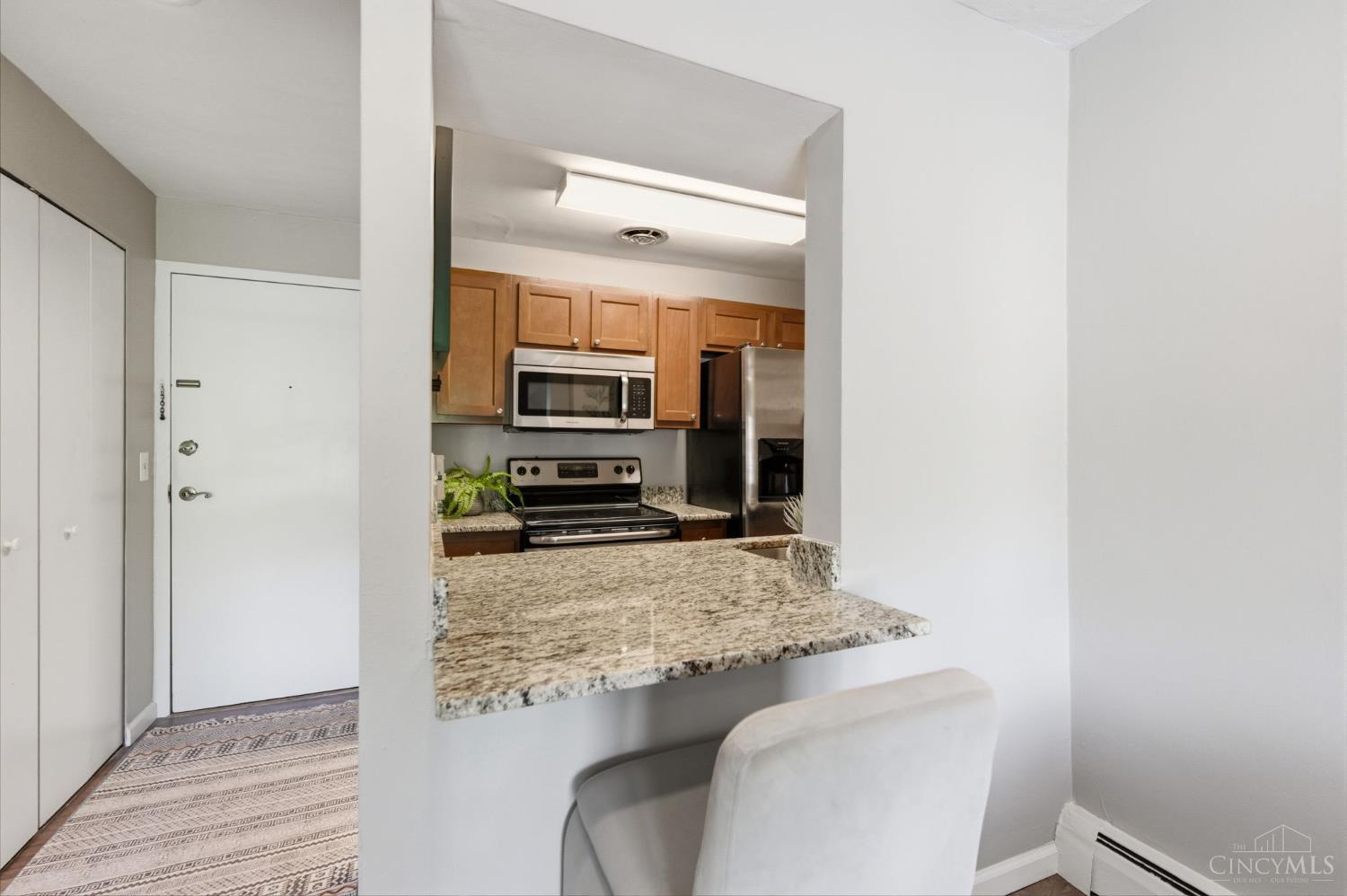 1815 William Howard Taft Road, Unit 502 Cincinnati, OH 45206 - Photo 9 of 28