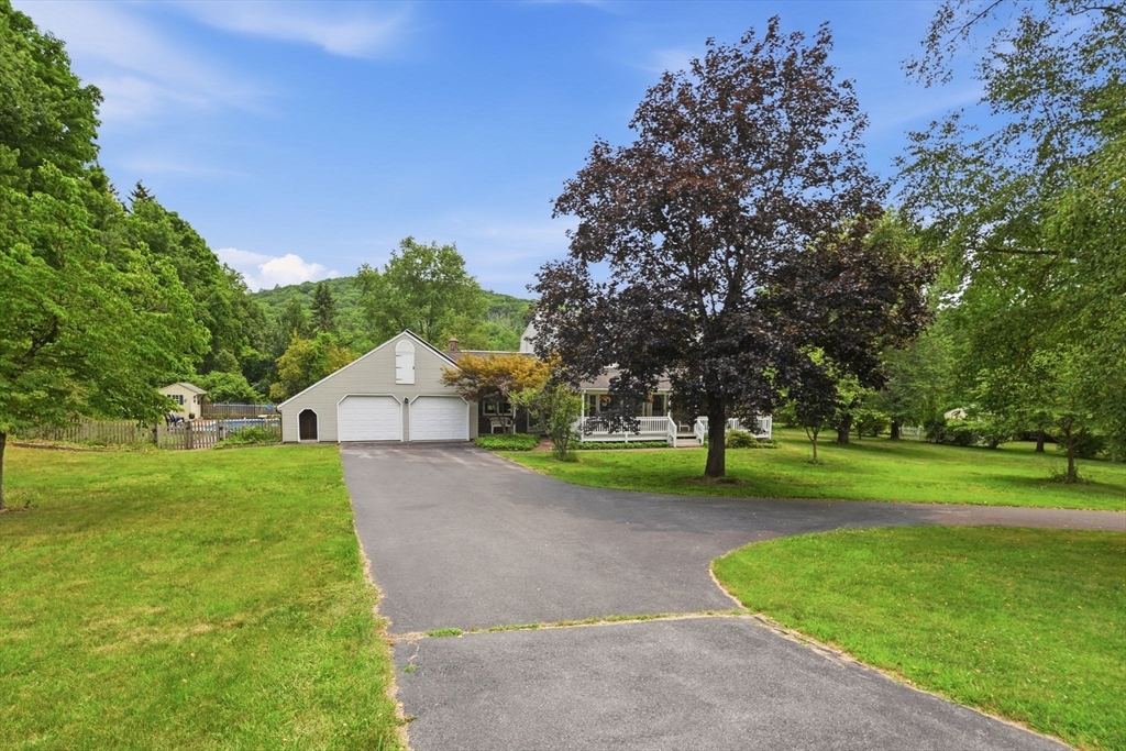 420 Lower Hampden Road Monson, MA 01057 - Photo 3 of 42