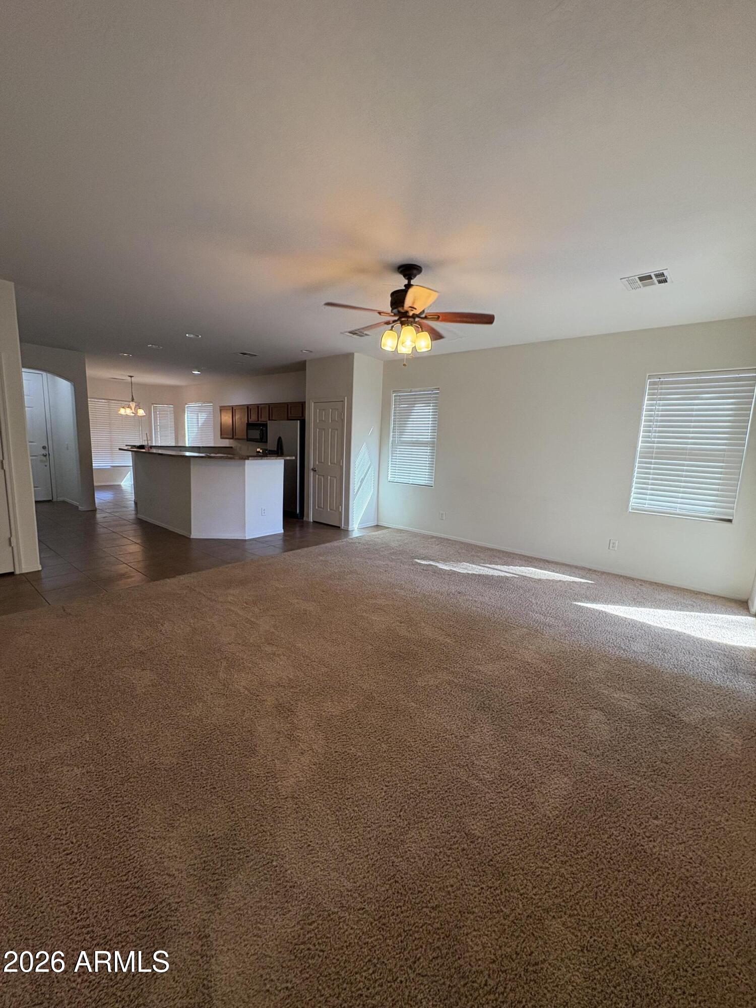 3886 South Marigold Way Gilbert, AZ 85297 - Photo 3 of 13 IMG_4055