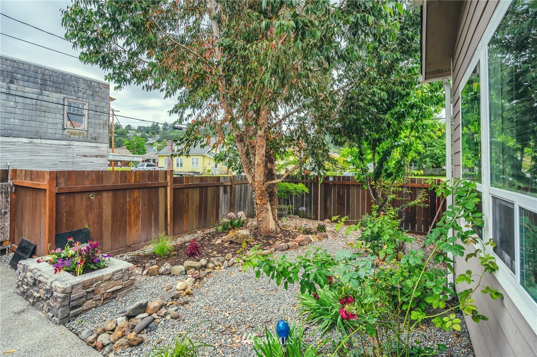 67 Southwest Cascade Avenue Chehalis, WA 98532 - Photo 10 of 24 Gallery Image 10