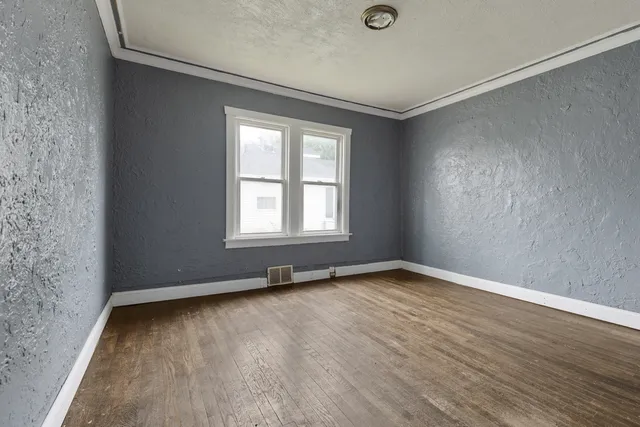 $79,000 | 14955 Riverside Drive, South Holland, IL 60473