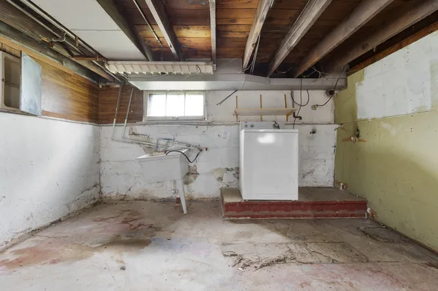 $79,000 | 14955 Riverside Drive, South Holland, IL 60473