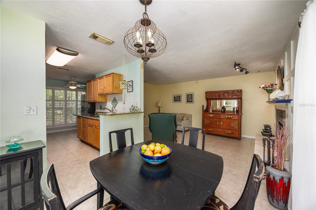 11212 Southwest 86th Place Gainesville, FL 32608 - Photo 16 of 50