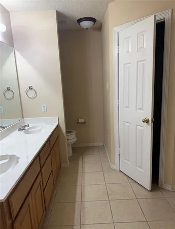 $425,000 | 202 Castle Ridge, Red Oak, TX 75154