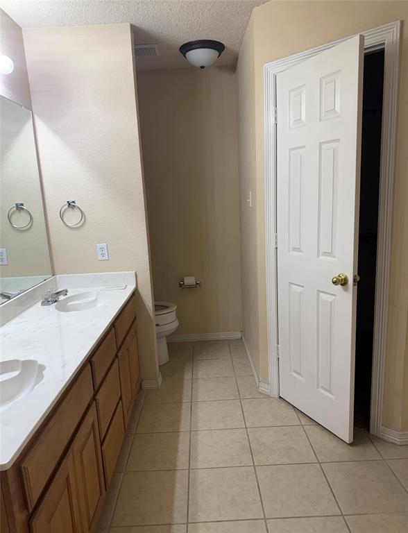 202 Castle Ridge Red Oak, TX 75154 - Photo 11 of 35