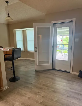 $425,000 | 202 Castle Ridge, Red Oak, TX 75154