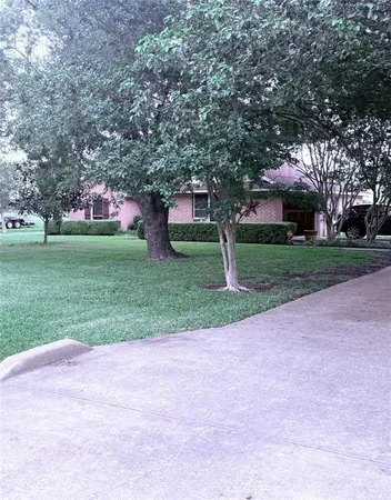 $425,000 | 202 Castle Ridge, Red Oak, TX 75154