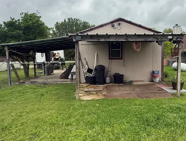 $425,000 | 202 Castle Ridge, Red Oak, TX 75154