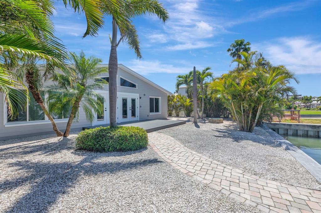 308 173rd Avenue North Redington Beach, FL 33708 - Photo 35 of 46