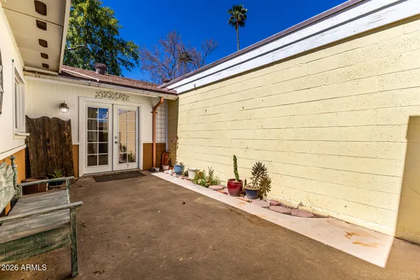 a view of a chair with door