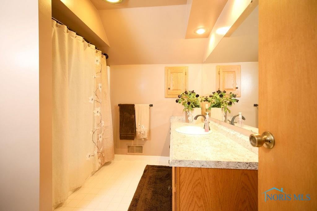1111 Fox Run Road Findlay, OH 45840 - Photo 27 of 36 Gallery Image 27