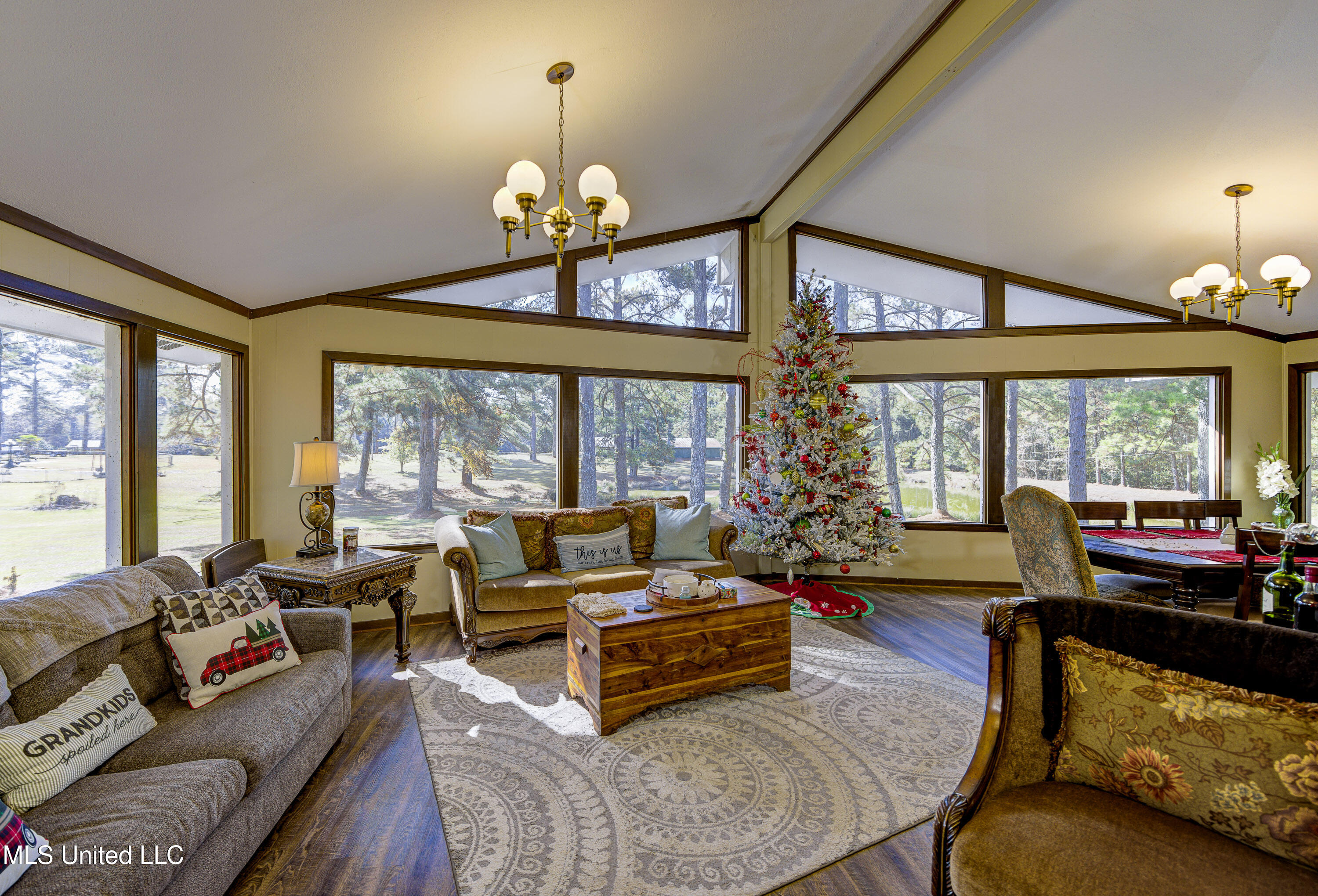 704 Brenmar Street Brandon, MS 39042 - Photo 6 of 49 Great Room 1