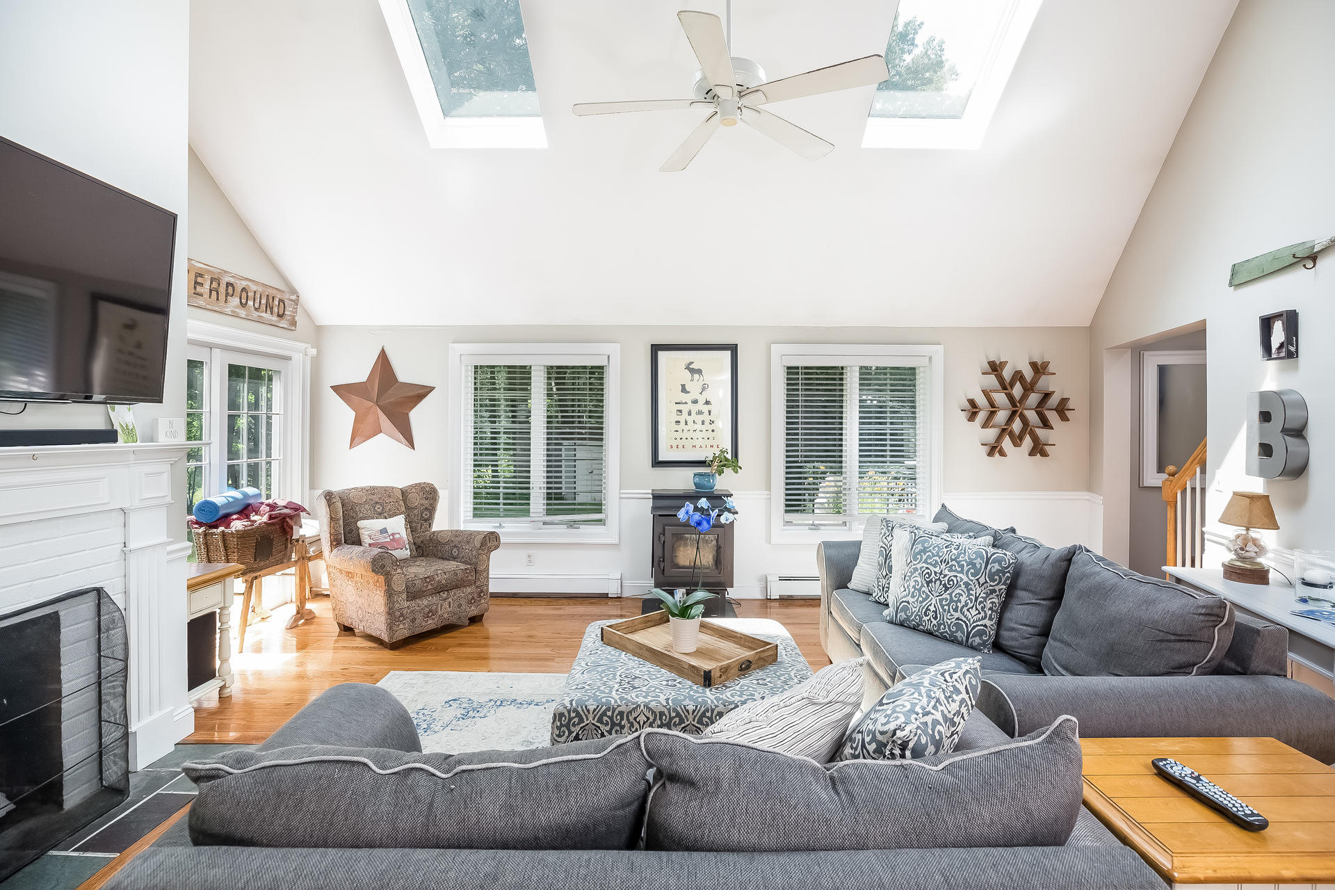 90 Whitten Road Kennebunk, ME 04043 - Photo 5 of 28 Family Room
