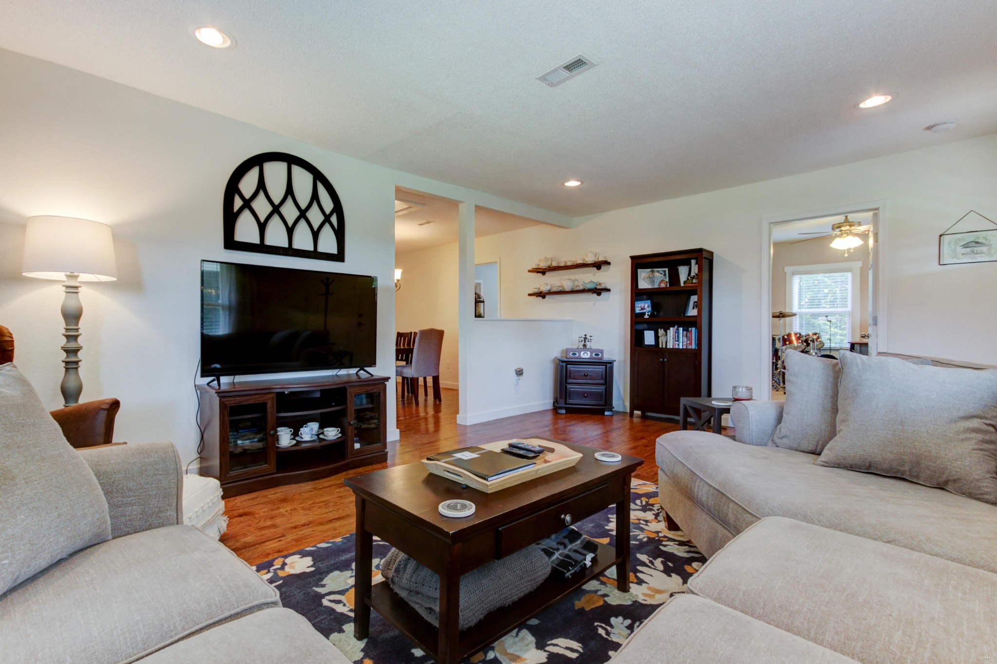 1802 Lively Road Maryville, TN 37801 - Photo 4 of 21 Gallery Image 4