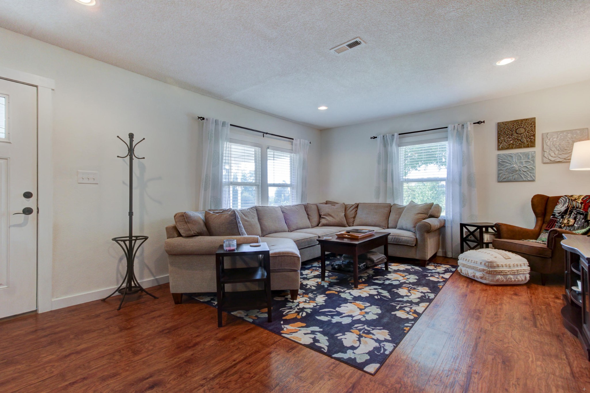 1802 Lively Road Maryville, TN 37801 - Photo 5 of 21 Gallery Image 5