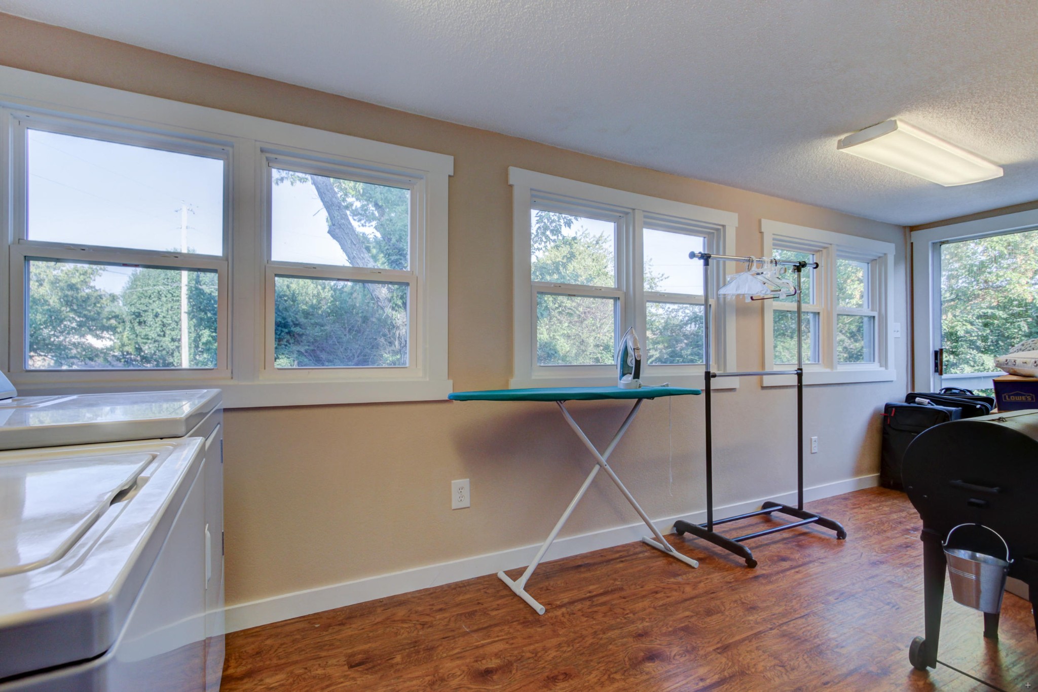1802 Lively Road Maryville, TN 37801 - Photo 9 of 21 Gallery Image 9
