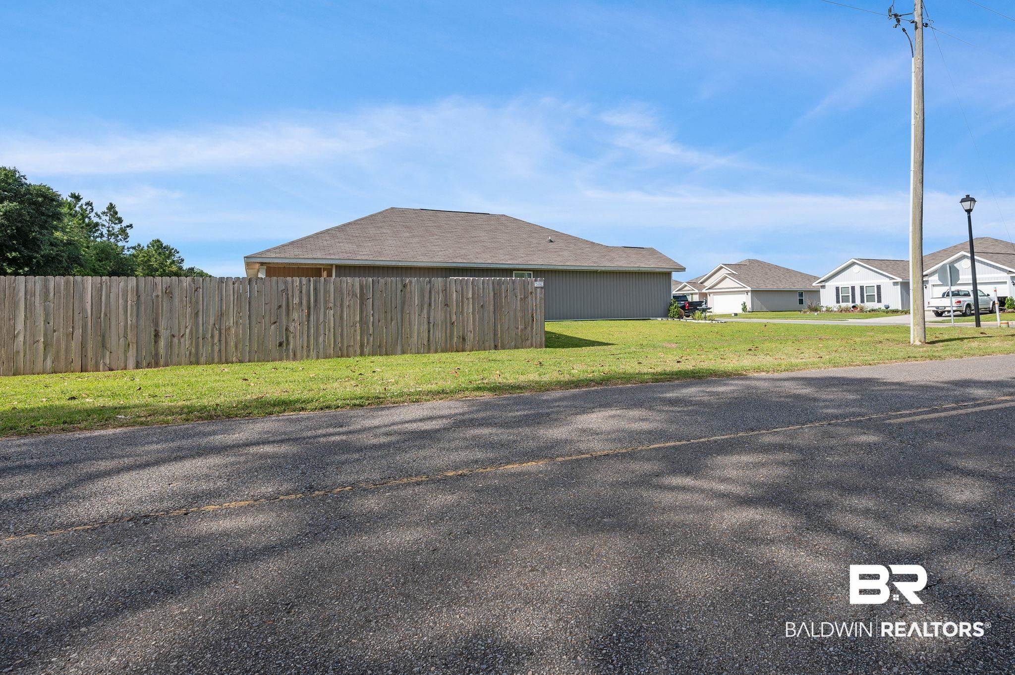 353 Hartenstein Road Foley, AL 36535 - Photo 29 of 30 Gallery Image 29