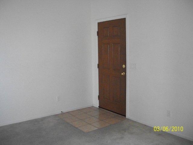 7312 West Maldonado Road Laveen, AZ 85339 - Photo 5 of 22 entry living rm