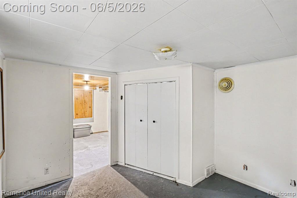 1024 Lee Street Fenton, MI 48430 - Photo 16 of 32