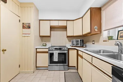 $579,000 | 1340 Adams Street, Hollywood, FL 33019