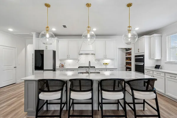 $639,000 | 611 Coral Bells Lane, Summerville, SC 29486