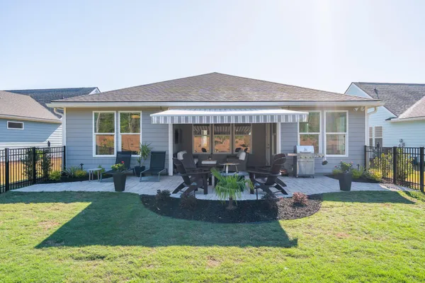 $639,000 | 611 Coral Bells Lane, Summerville, SC 29486
