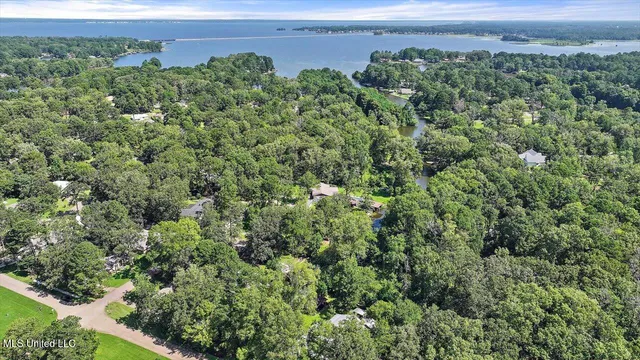 $260,000 | 104 Holly Trail, Brandon, MS 39047