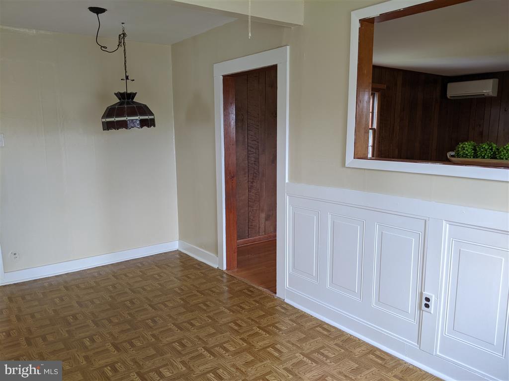 32506 Old Plank Road Locust Grove, VA 22508 - Photo 5 of 6 Gallery Image 5
