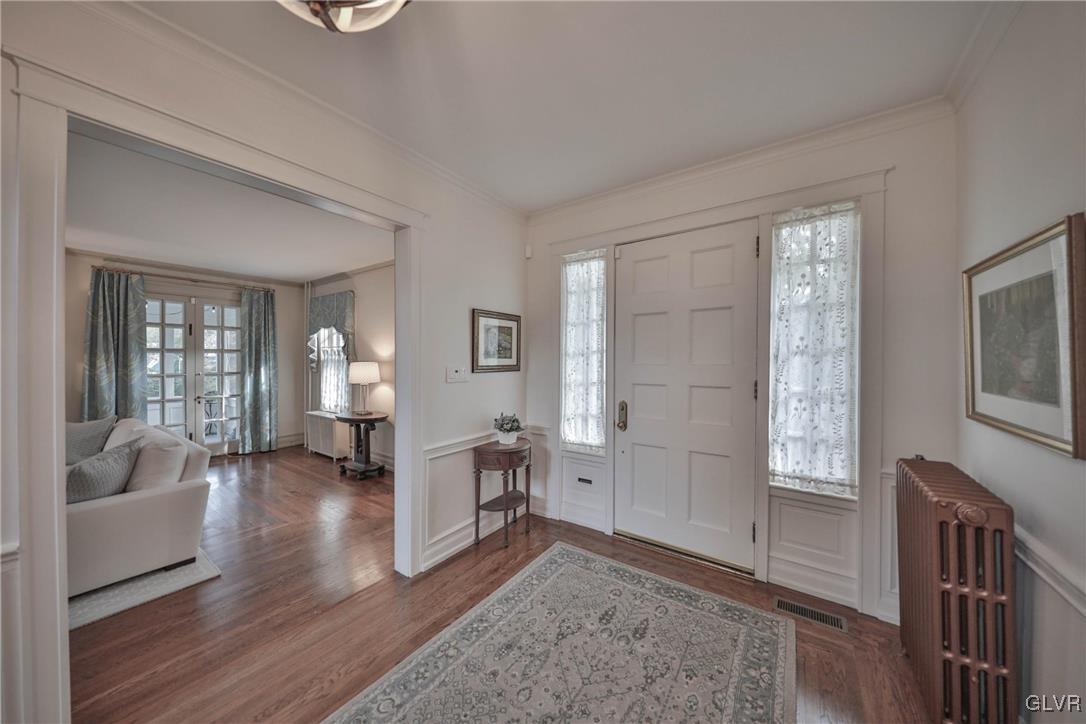 837 Tioga Avenue Bethlehem, PA 18018 - Photo 4 of 50 a living room with furniture and a window