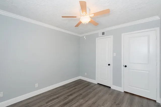 $130,000 | 3919 Fairmont Parkway, Unit 238, Pasadena, TX 77504