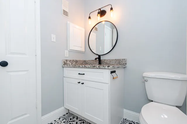 $130,000 | 3919 Fairmont Parkway, Unit 238, Pasadena, TX 77504