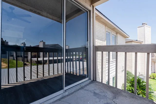 $130,000 | 3919 Fairmont Parkway, Unit 238, Pasadena, TX 77504