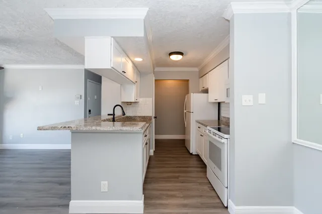 $130,000 | 3919 Fairmont Parkway, Unit 238, Pasadena, TX 77504