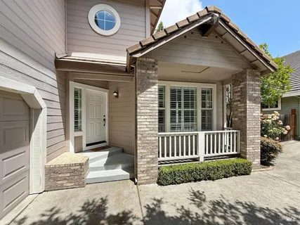 $949,000 | 414 Maria Drive, Petaluma, CA 94954