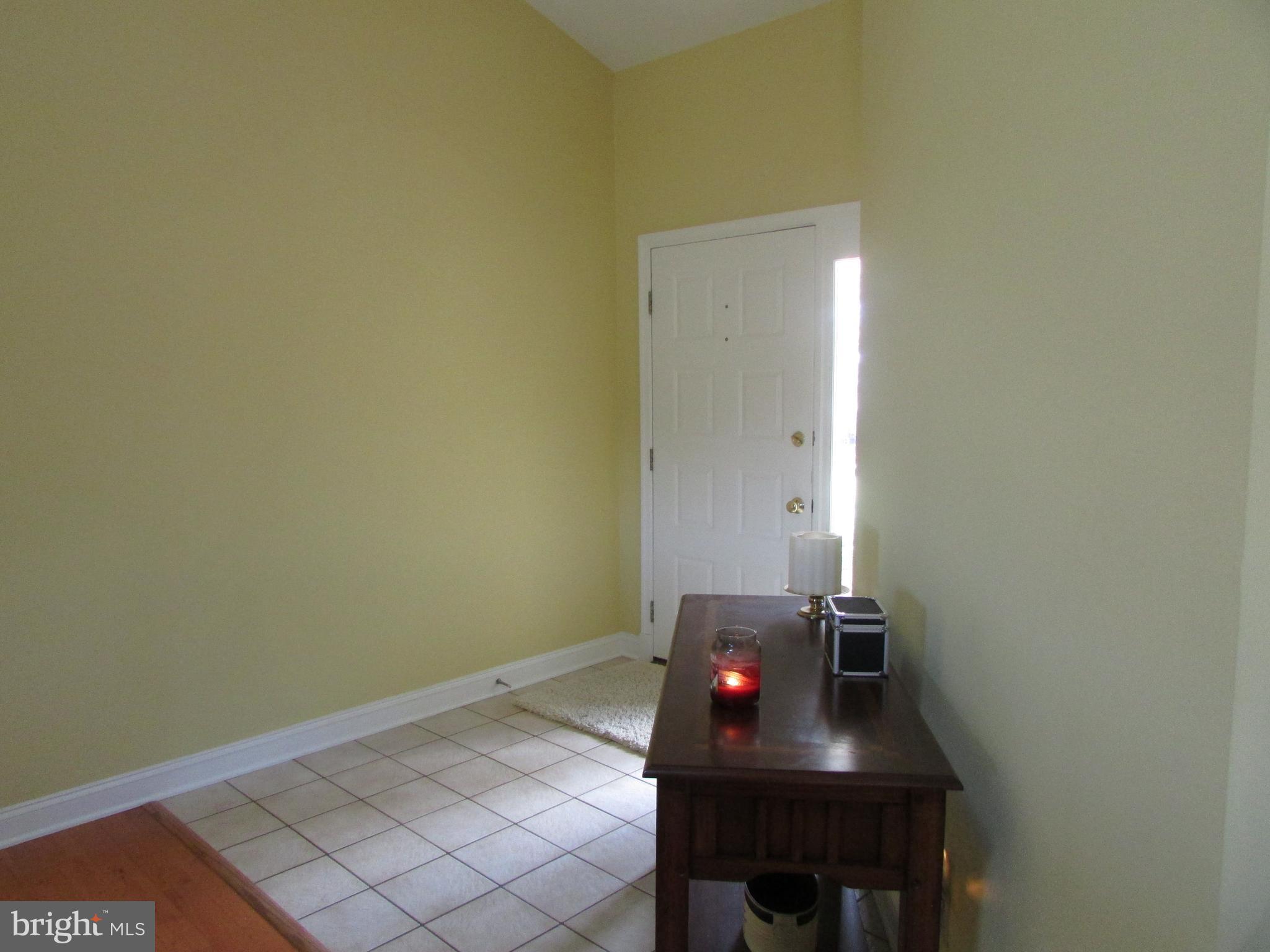 120 Sheaffer Road Chestertown, MD 21620 - Photo 3 of 24 Main entrance foyer