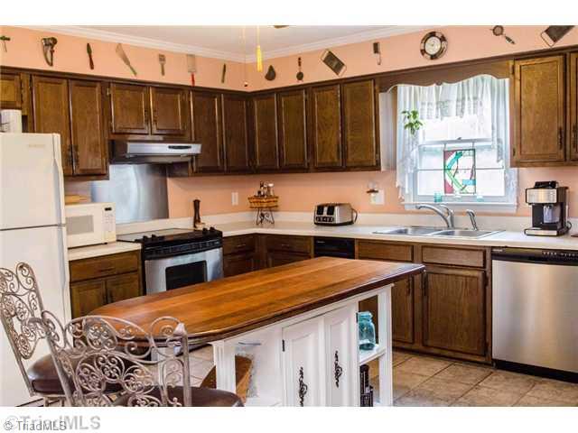 9490 Helsabeck Road Rural Hall, NC 27045 - Photo 12 of 16 Kitchen.