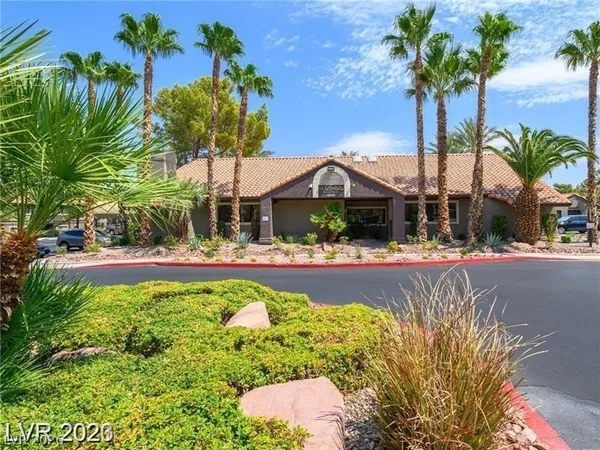 $1,250 | 5062 South Rainbow Boulevard, Unit 203, Las Vegas, NV 89118