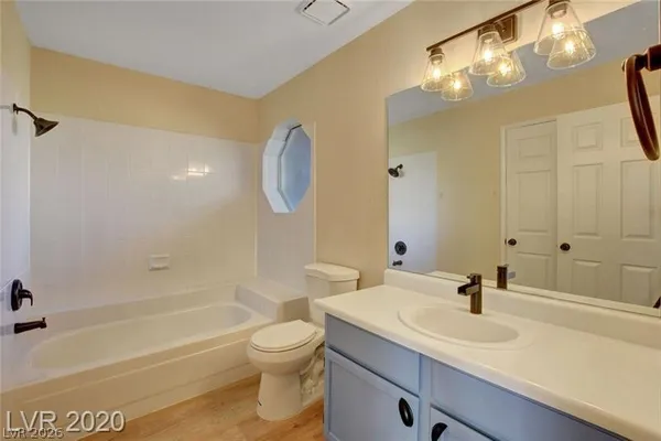 $1,250 | 5062 South Rainbow Boulevard, Unit 203, Las Vegas, NV 89118
