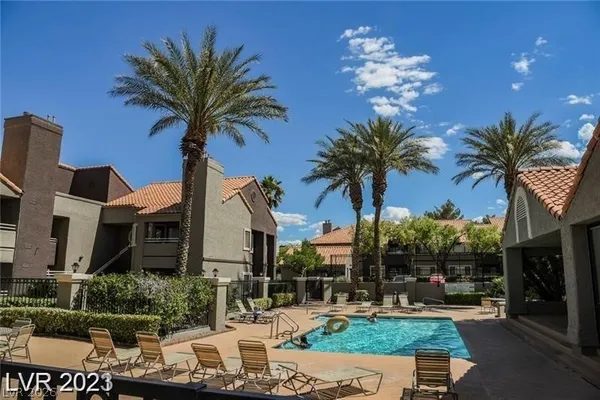 $1,250 | 5062 South Rainbow Boulevard, Unit 203, Las Vegas, NV 89118