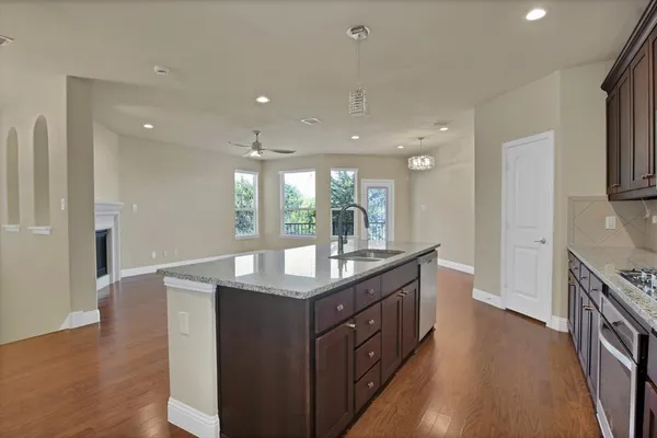 $2,500 | 2665 Villa Di Lago Drive, Unit 1, Grand Prairie, TX 75054