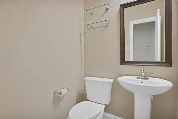 $2,500 | 2665 Villa Di Lago Drive, Unit 1, Grand Prairie, TX 75054