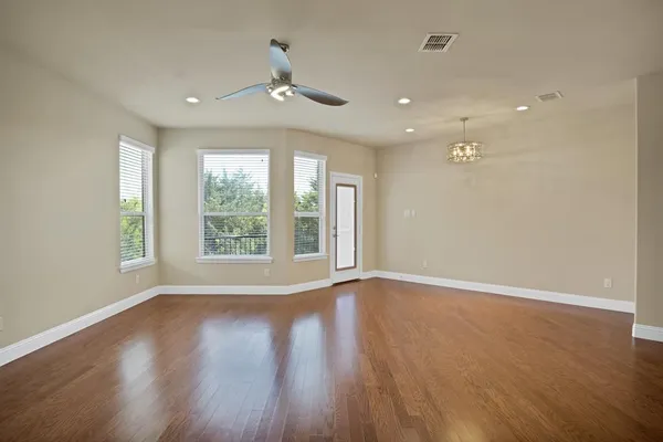 $2,500 | 2665 Villa Di Lago Drive, Unit 1, Grand Prairie, TX 75054