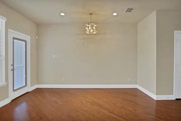 $2,500 | 2665 Villa Di Lago Drive, Unit 1, Grand Prairie, TX 75054