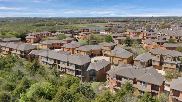 $2,500 | 2665 Villa Di Lago Drive, Unit 1, Grand Prairie, TX 75054