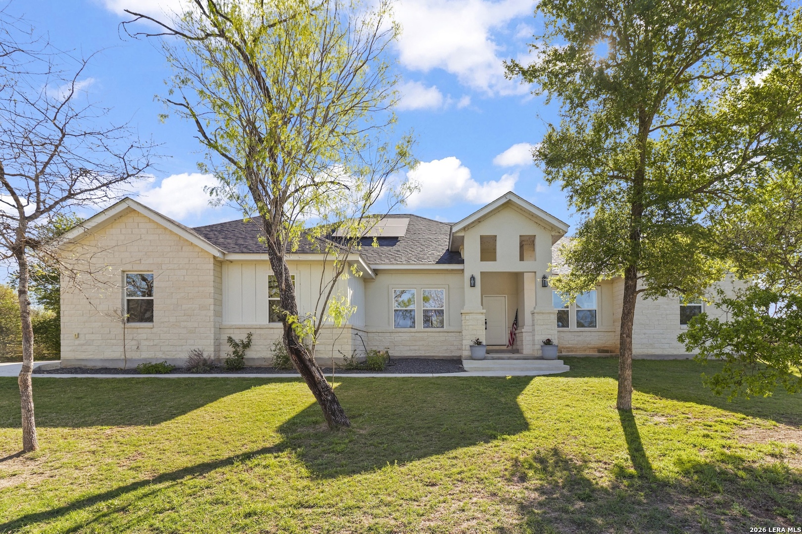 1401 Hartfield Road Seguin, TX 78155 - Photo 6 of 47