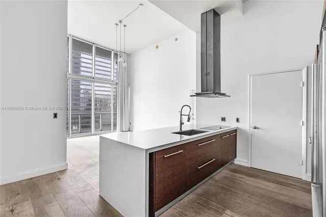 $2,000,000 | 495 Brickell Avenue, Unit 1510, Miami, FL 33131