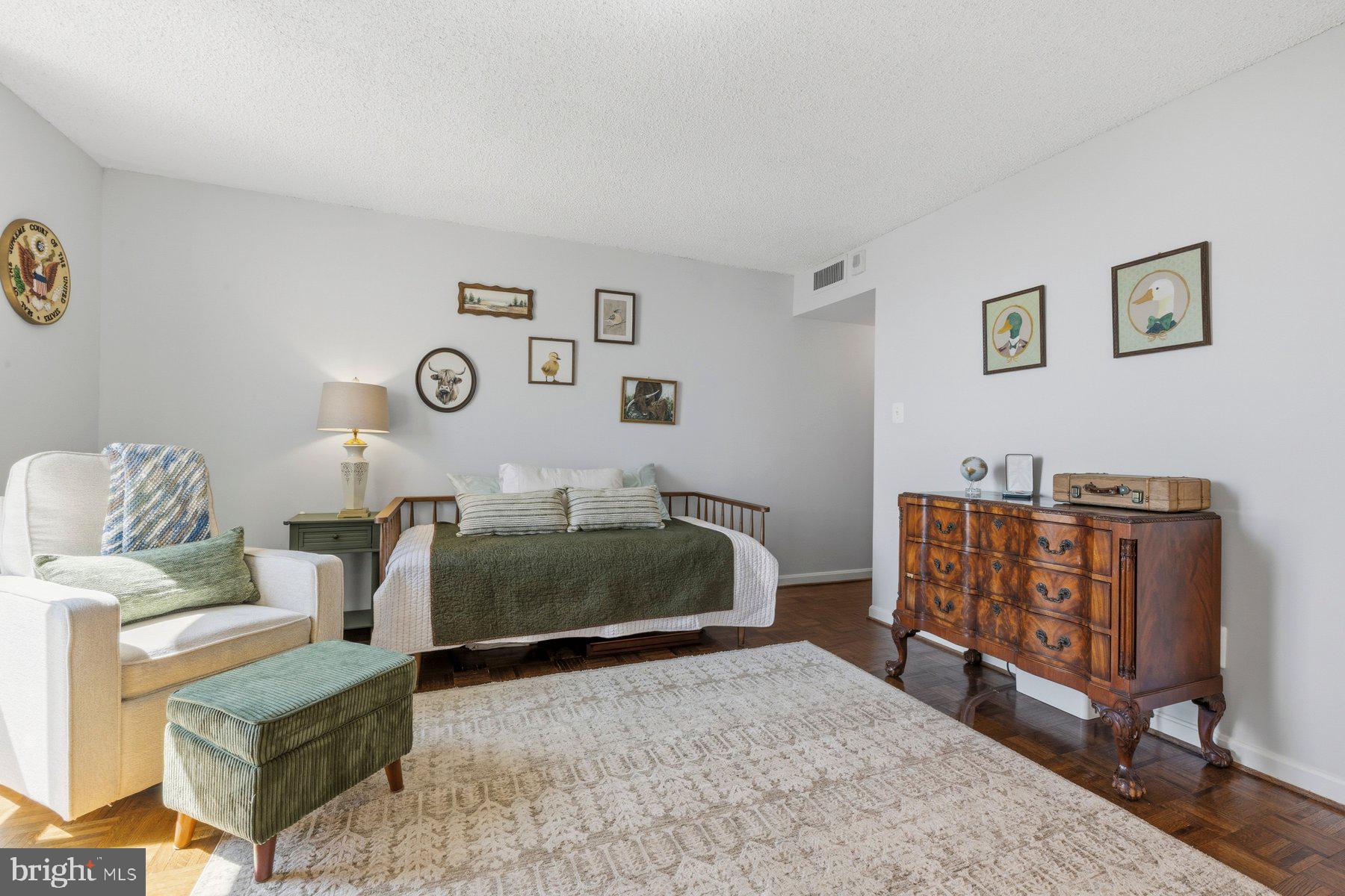 1101 South Arlington Ridge Road, Unit 1109 Arlington, VA 22202 - Photo 22 of 48