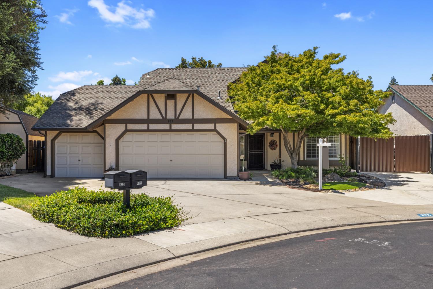 829 Nolte Lane Modesto, CA 95355 - Photo 1 of 41